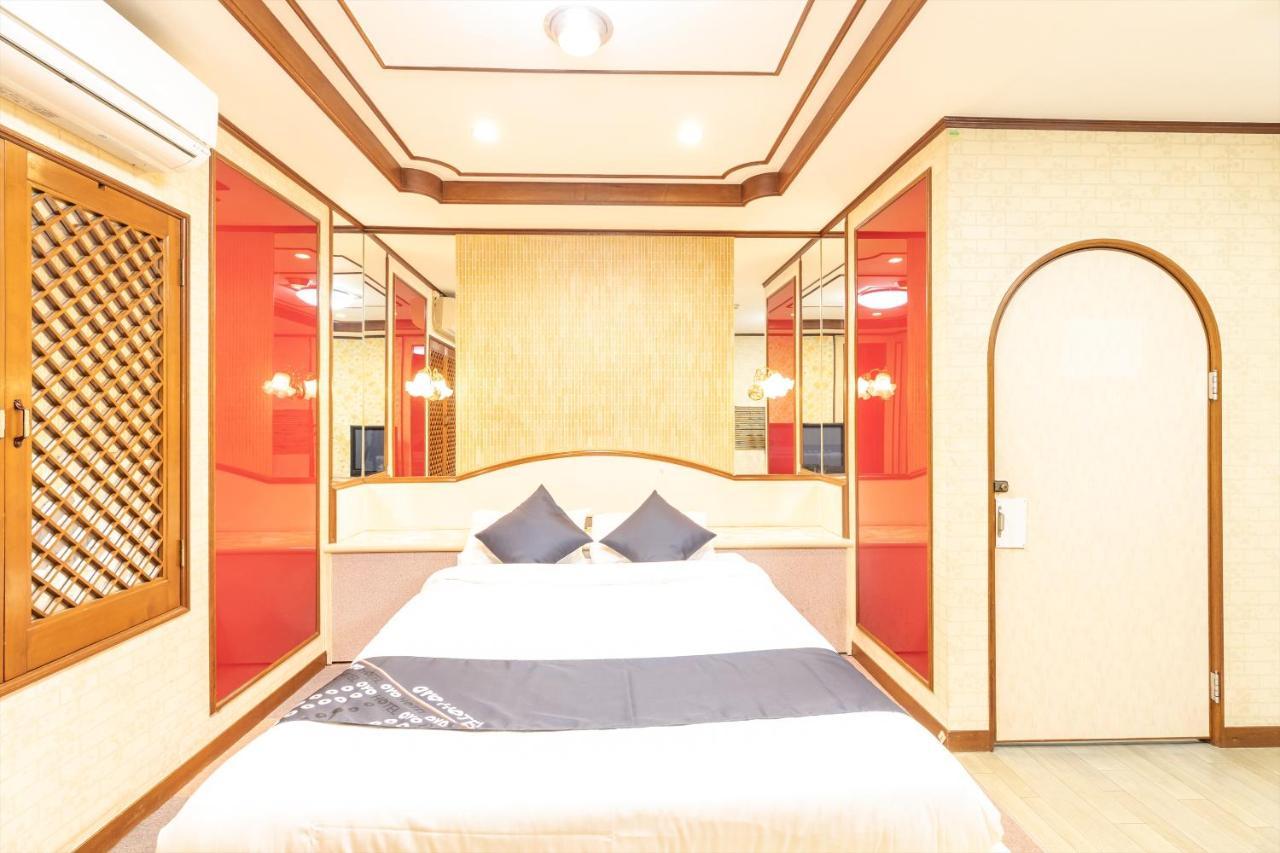 Oyo Hotel Tatsuyoshi Sennan Misakimachi Tannowa Exteriör bild